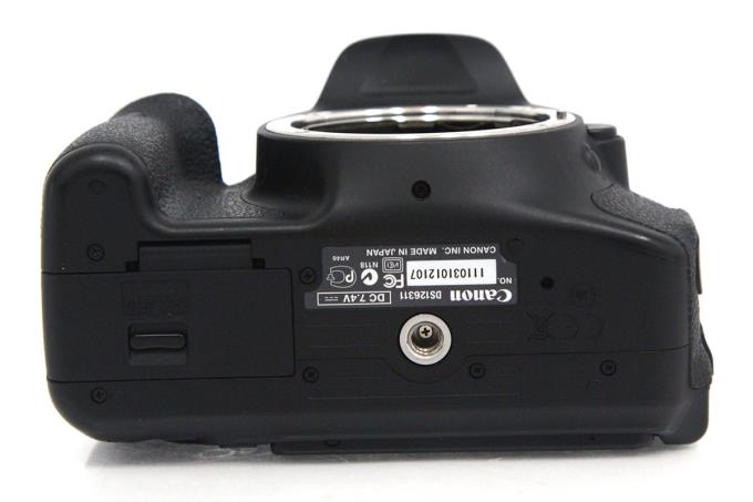 EOS Kiss X5 ダブルズームキット シャッター回数 約10800回以下 γA3360-2P3 | キヤノン |  デジタル一眼レフカメラ│アールイーカメラ