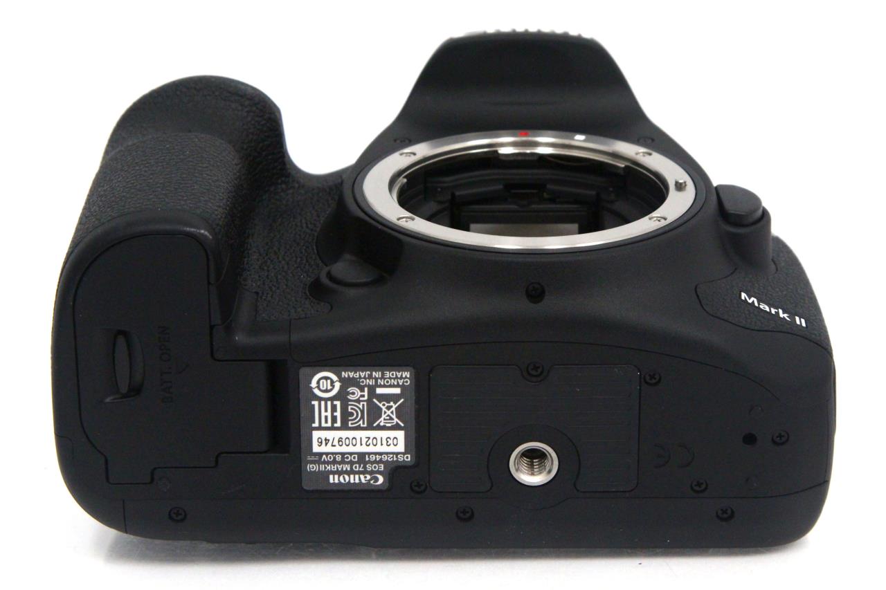 EOS 7D Mark II EF24-70L IS USM レンズキット γA5265-2R9 | キヤノン 