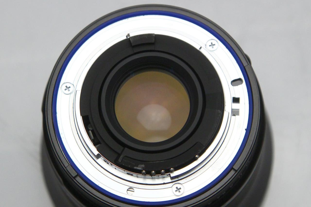 カールツァイス Milvus 35mm F2 ZF.2（ニコンFマウント）