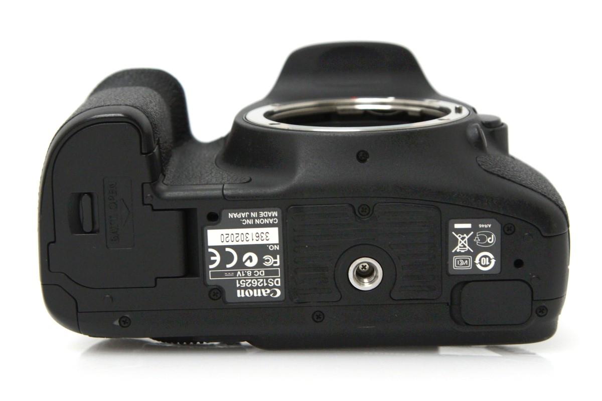 デジタル一眼Canon キャノンEOS 7D ボディ ショット数僅か