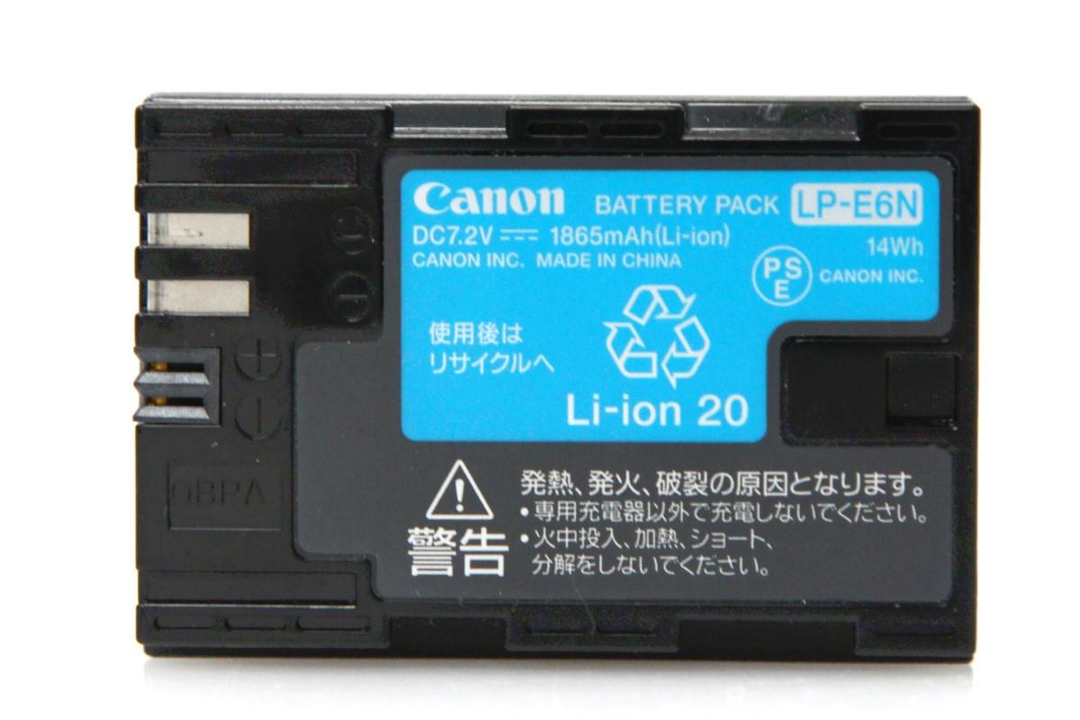 EOS 80D ボディ γT388-2Q1A | キヤノン | デジタル一眼レフカメラ ...