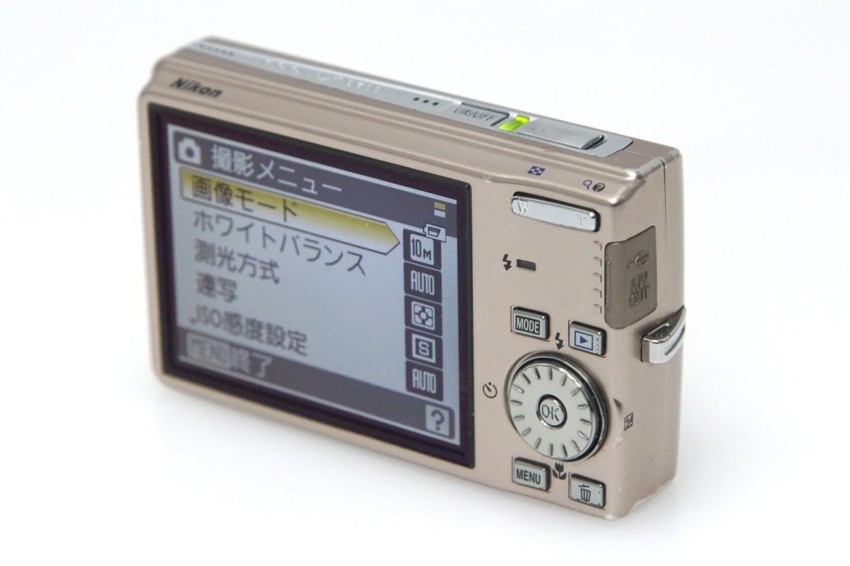 COOLPIX S600 チタンシルバー γT609-2Q1A | ニコン | コンパクト