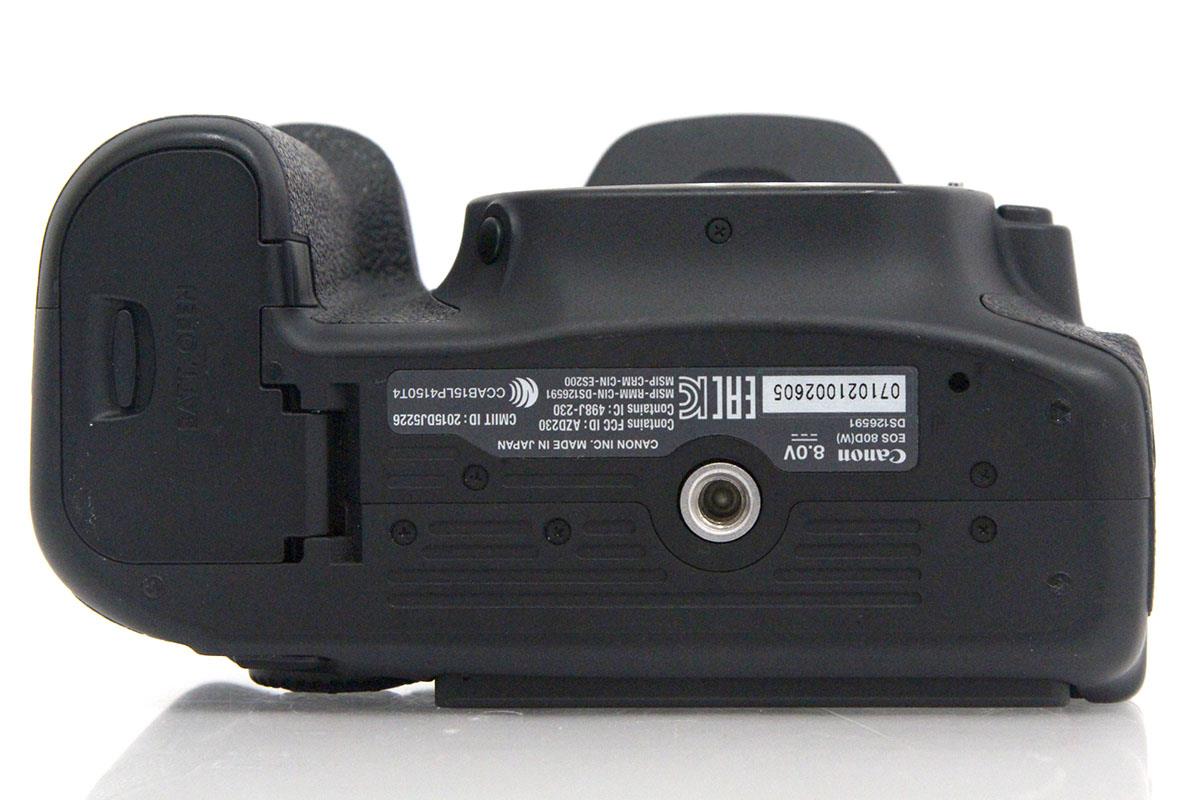EOS 80D ボディ CA01-A8701-3V1C-ψ | キヤノン | デジタル一眼レフ