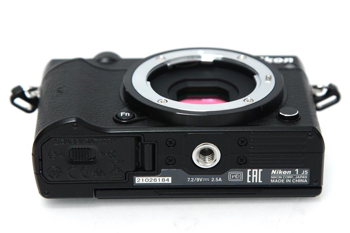 Nikon 1 J5 ダブルレンズキット CA01-M2322-3V4 | ニコン | ミラーレス 