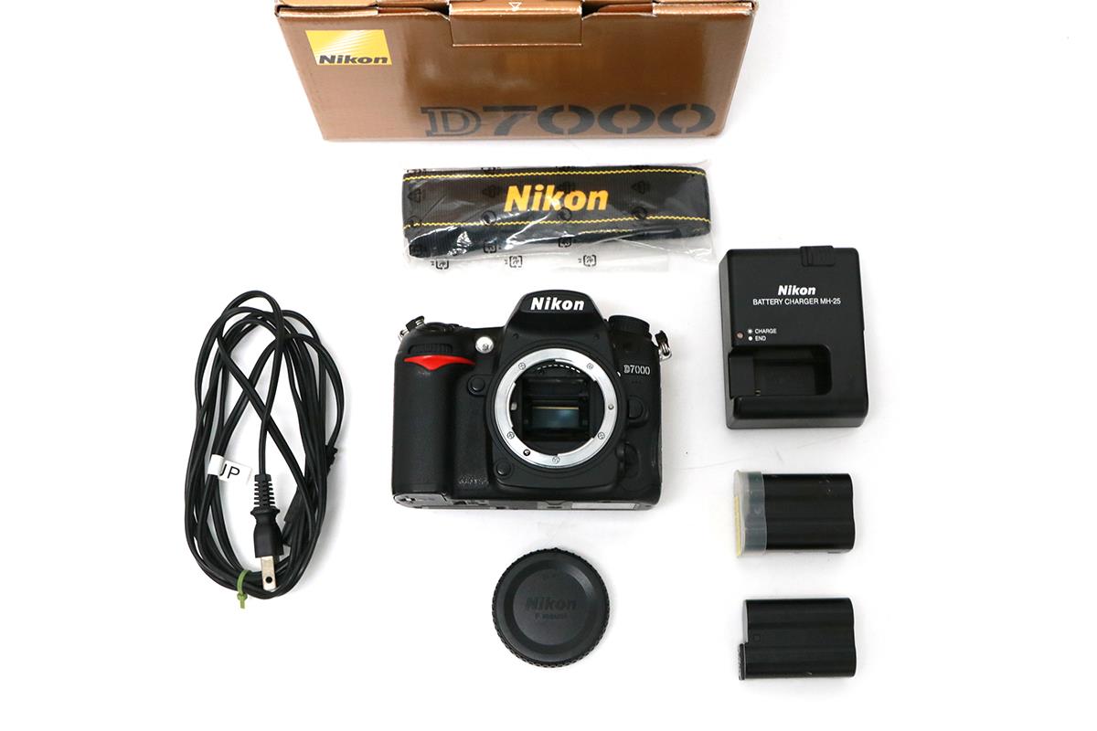 D7000 ボディ CA01-M2616-2P4 | ニコン | デジタル一眼レフカメラ