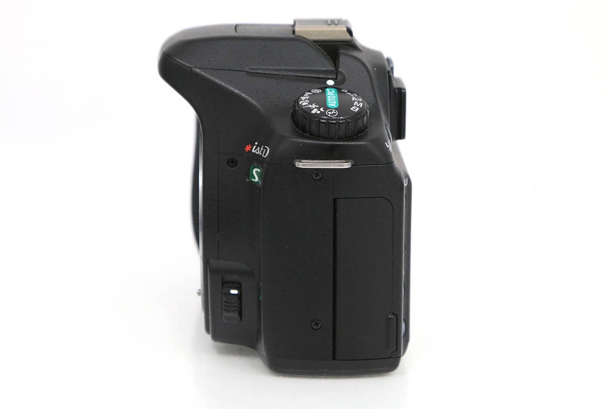 PENTAX *ist D ボディ CA01-B801-2Q1A | ペンタックス PENTAX *ist D ボディ CA01-B801-2Q1A | ペンタックス