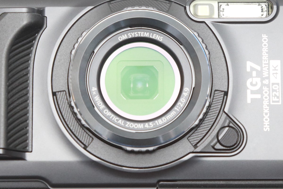 OM SYSTEM Tough TG-7 ブラック CA01-M3683-3V1C | オリンパス