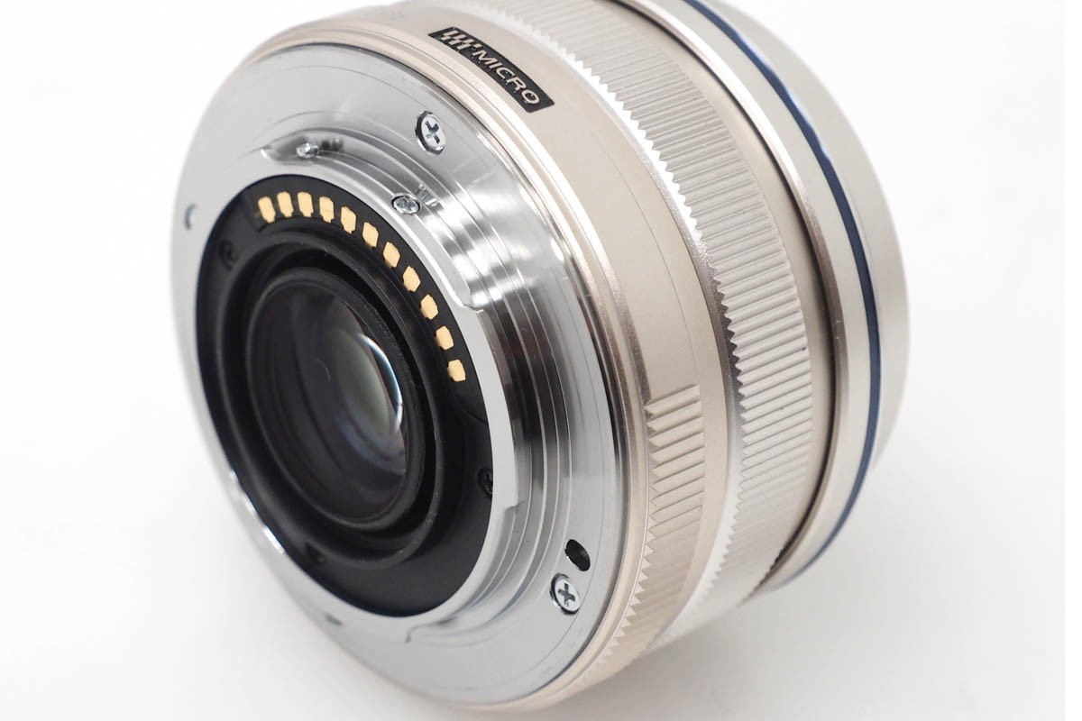 M.ZUIKO DIGITAL 17mm F1.8 シルバー CA01-R855-2N4 | オリンパス