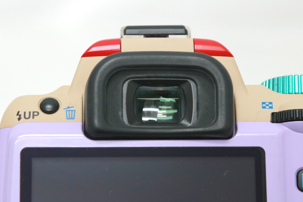 K-r オーダーカラー レンズキット CA01-M3740-3V1C | ペンタックス 