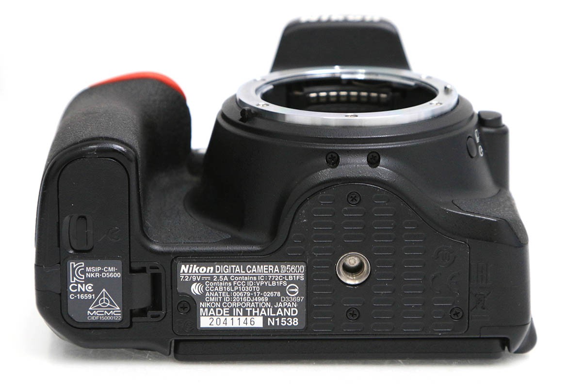 D5600 18-55 VR レンズキット CA01-B968-2Q1B | ニコン