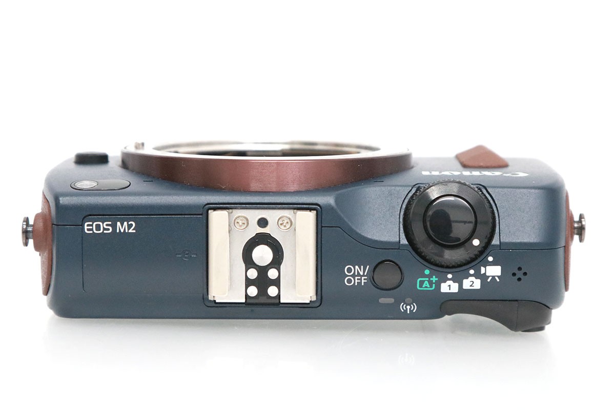 EOS M2 ボディ ベイブルー ミラーレス一眼 Canon キャノン 本体 美品 