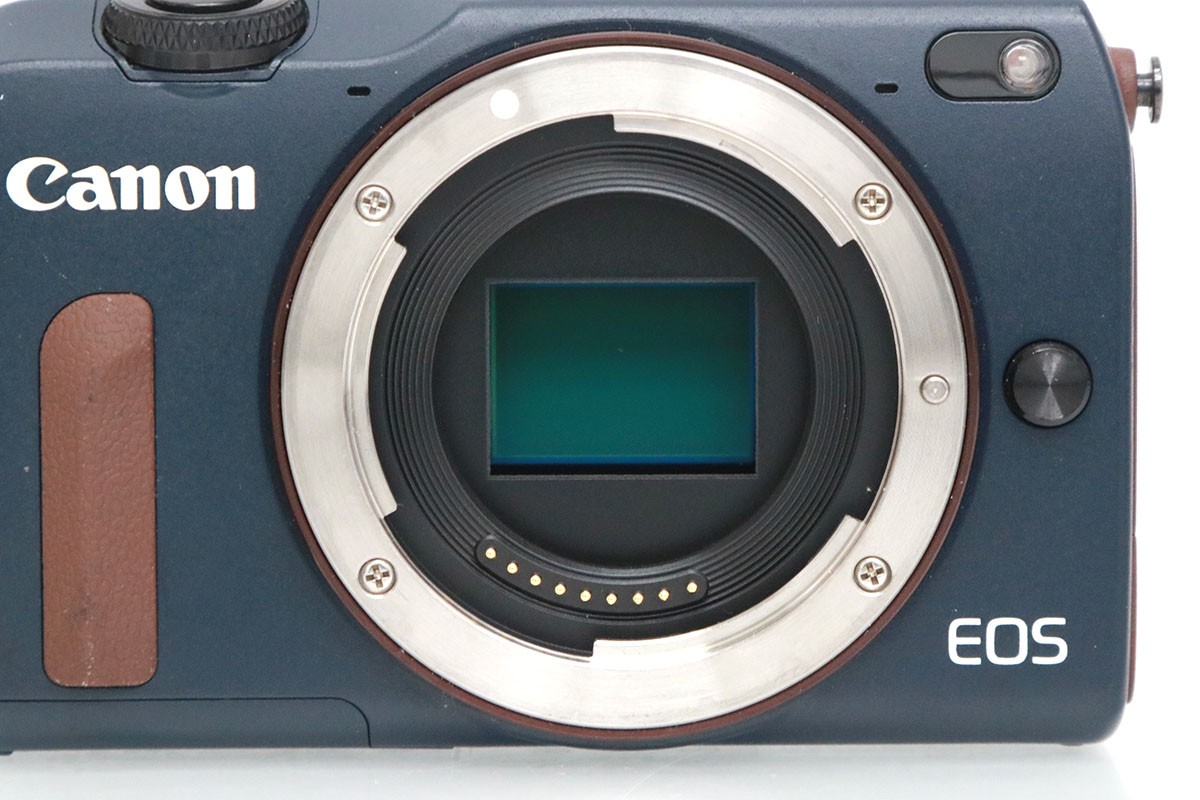 美品】キャノン Canon EOS M ボディ ベイブルー