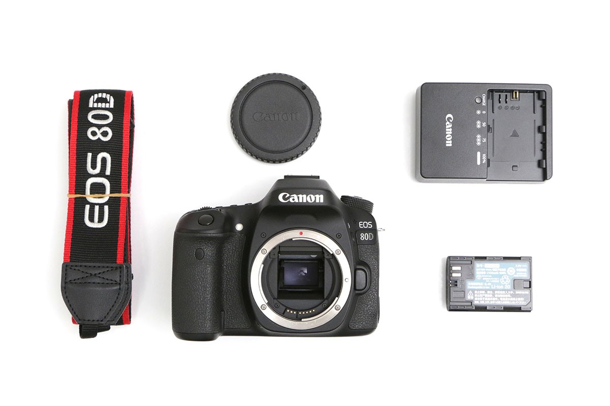 EOS 80D ボディ CA01-B1592-2P2B | キヤノン | デジタル一眼レフ