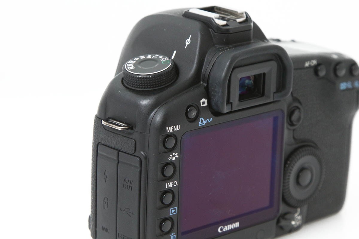 一眼カメラ　キャノン中古品 CANON(キヤノン) / デジタル一眼カメラ EOS 90D ボディ | 中古品