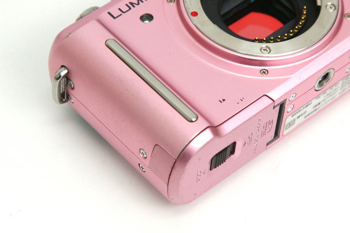 LUMIX GF1 ピンク 本体と付属品 Panasonic】パナソニック『LUMIX(ルミックス)GF1 DMC-GF1Cレンズ
