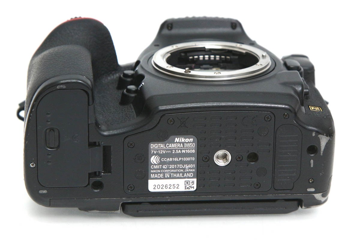 D850 ボディ CA01-R1863-3V1B-ψ | ニコン | デジタル一眼レフカメラ