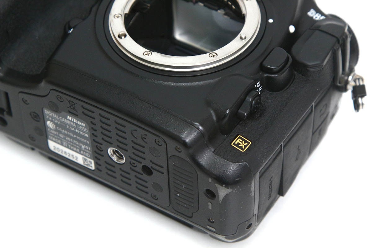 D850 ボディ CA01-R1863-3V1B-ψ | ニコン | デジタル一眼レフカメラ
