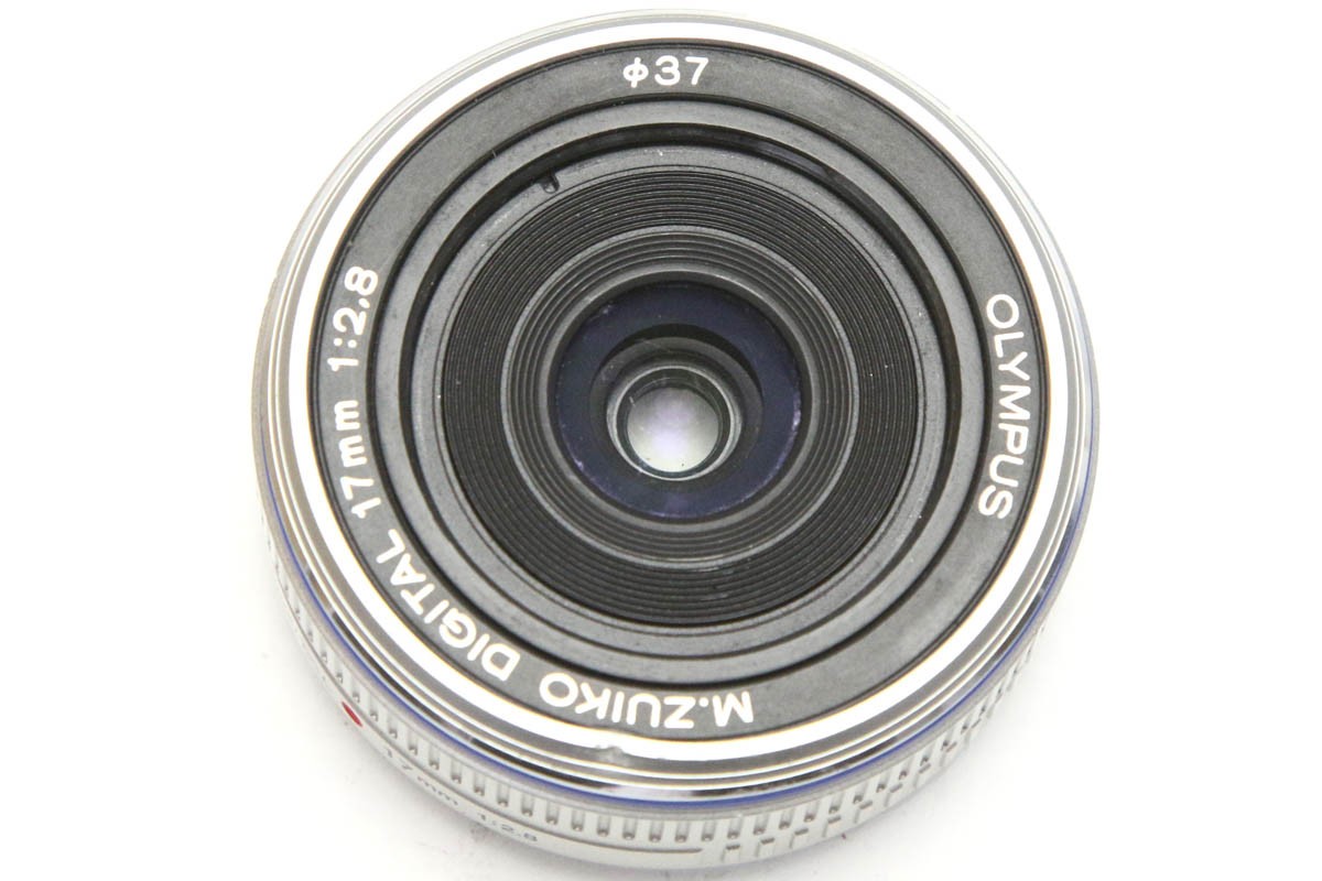 良品】 オリンパス M.ZUIKO DIGITAL オファー 17mm F2.8 シルバー
