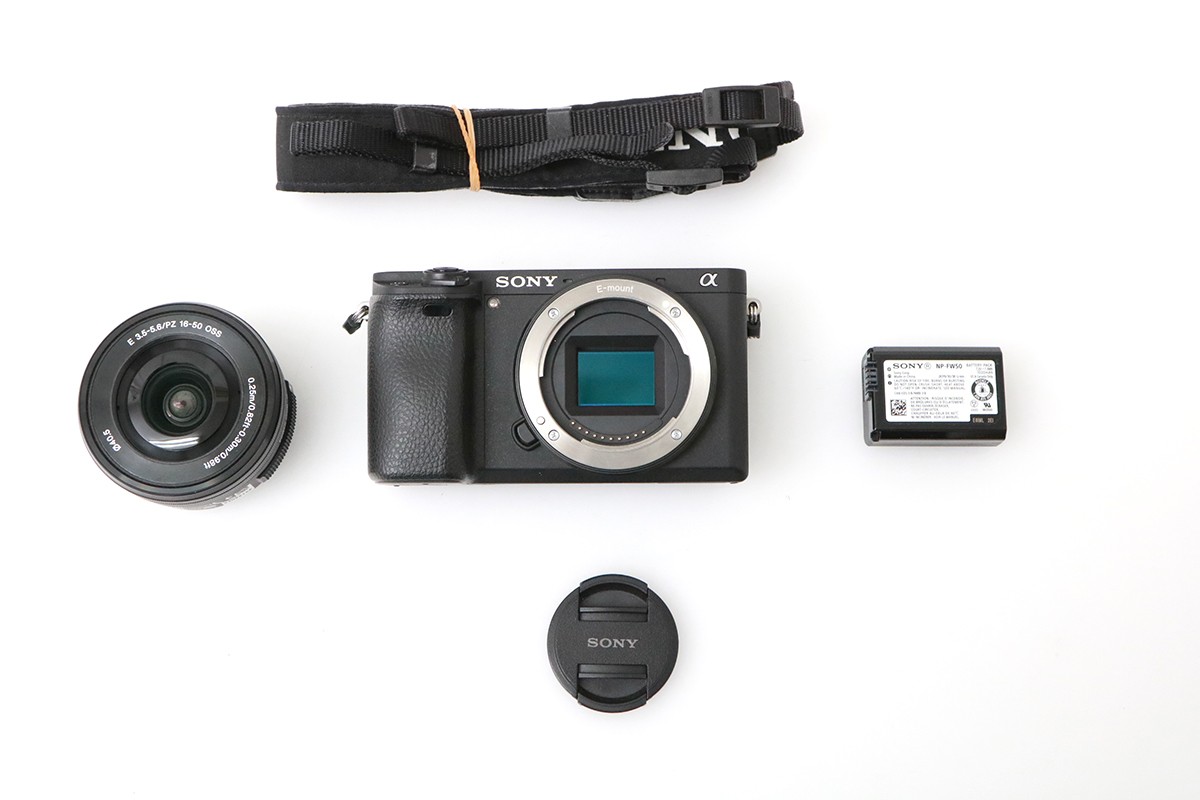 α6300 ILCE-6300L パワーズームレンズキット （センサー清掃済み 