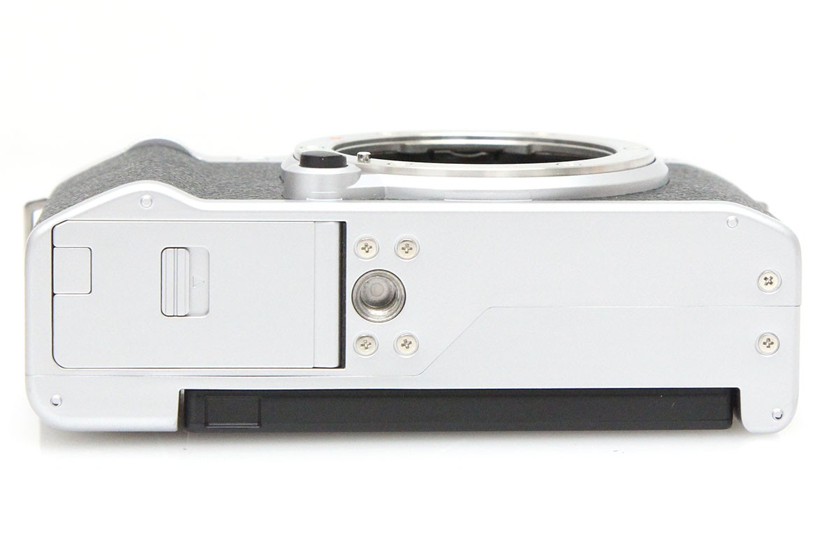 FUJIFILM X-M5 ボディ [シルバー] CA01-P432-2S1@ | 富士フイルム 