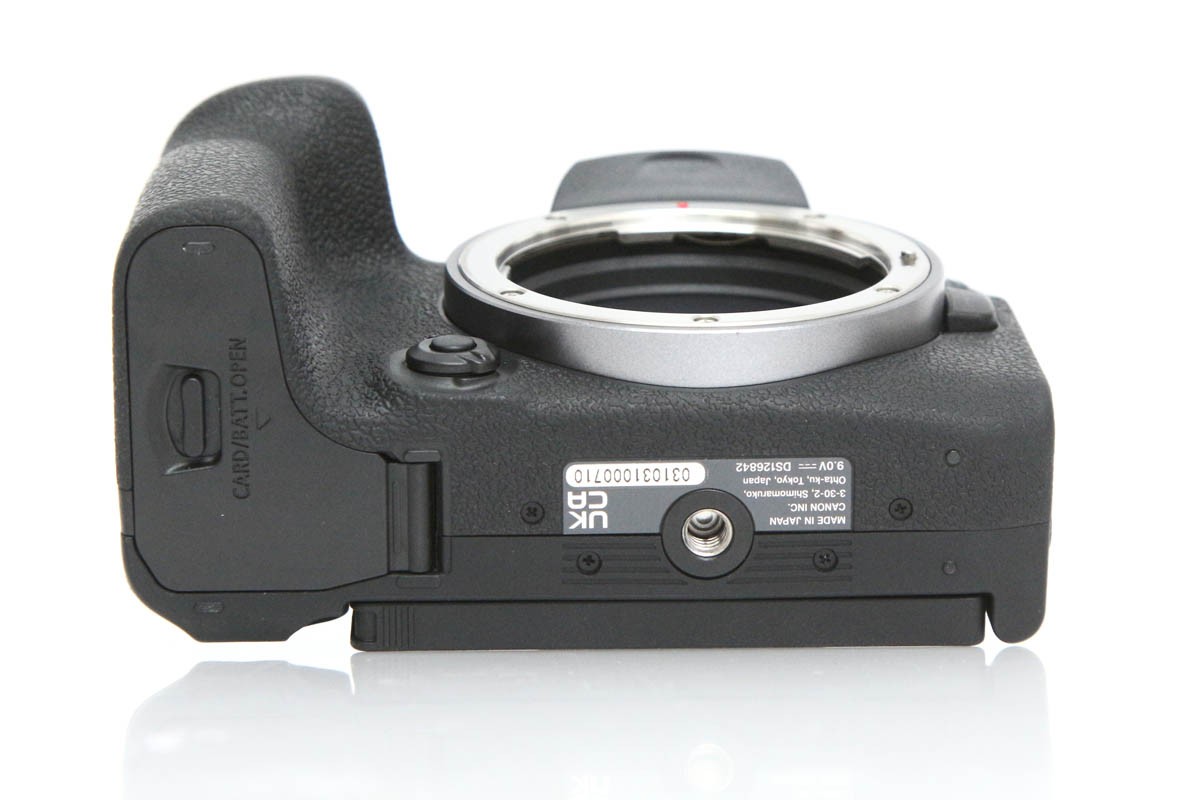 EOS R10 ボディ（センサー清掃済み） CA01-R2484-3Y2A