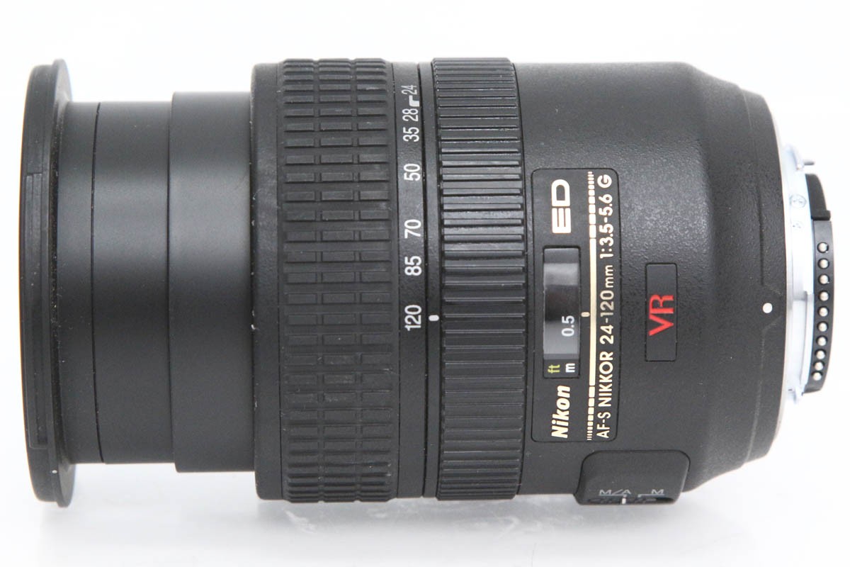 AF-S VR Zoom-Nikkor 24-120mm f/3.5-5.6G IF-ED CA01-R2662