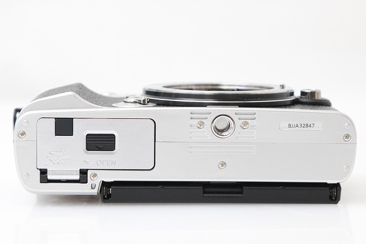 OLYMPUS PEN E-P7 ボディ [シルバー] CA01-M5055-3U3A