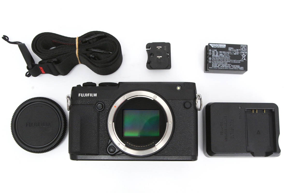 GFX 50R ボディ CA01-R2700-2K3 | 富士フイルム | ミラーレス