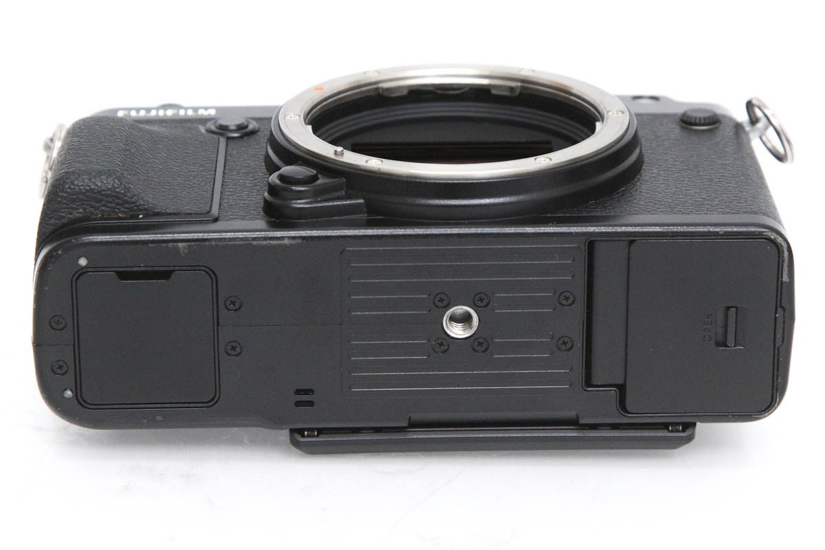 GFX 50R ボディ CA01-R2700-2K3 | 富士フイルム | ミラーレス