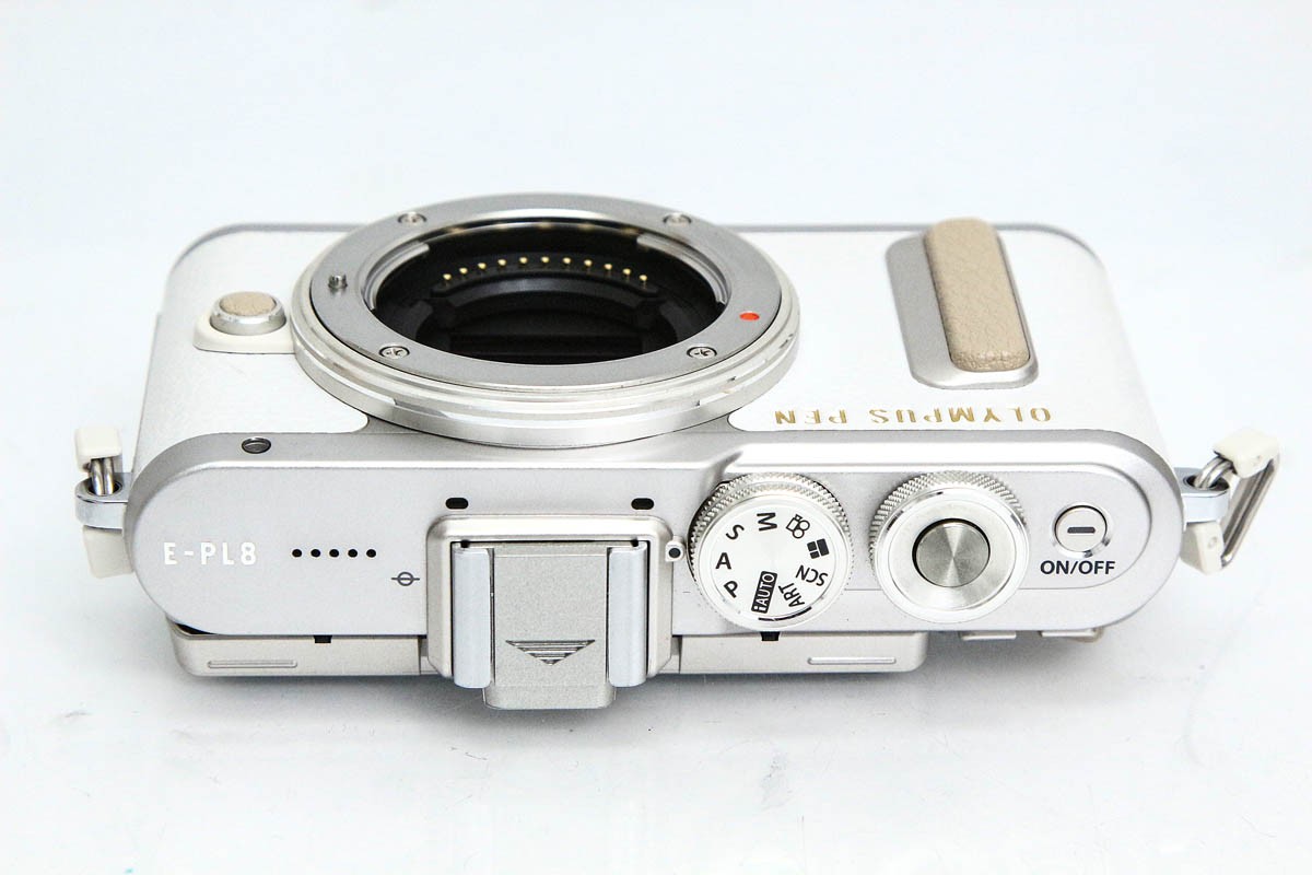 OLYMPUS PEN E-PL8 EZダブルズームキット [ホワイト]（センサー清掃