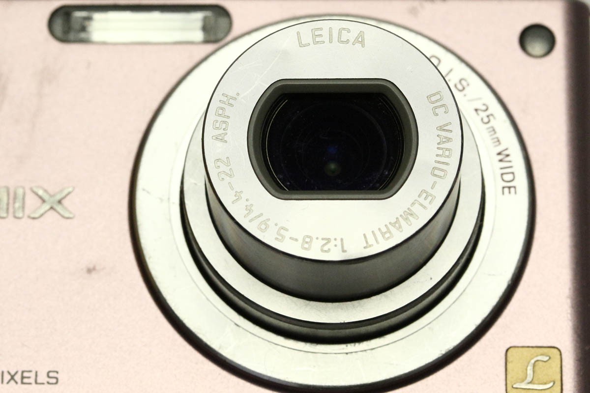 LUMIX DMC-FX40［ピンク］ CA01-R4228-2P1B | パナソニック 