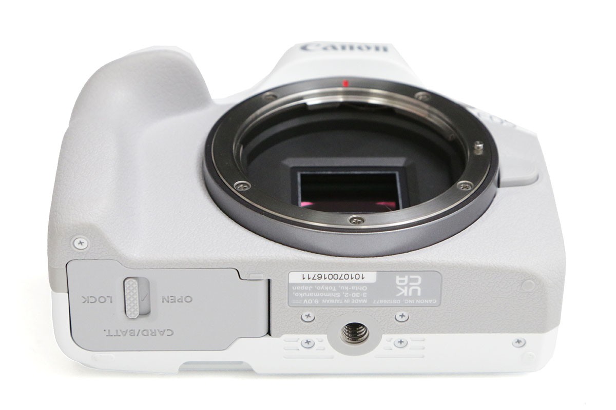 EOS R50 ダブルズームキット [ホワイト]（センサー清掃済） CA01-B5273 