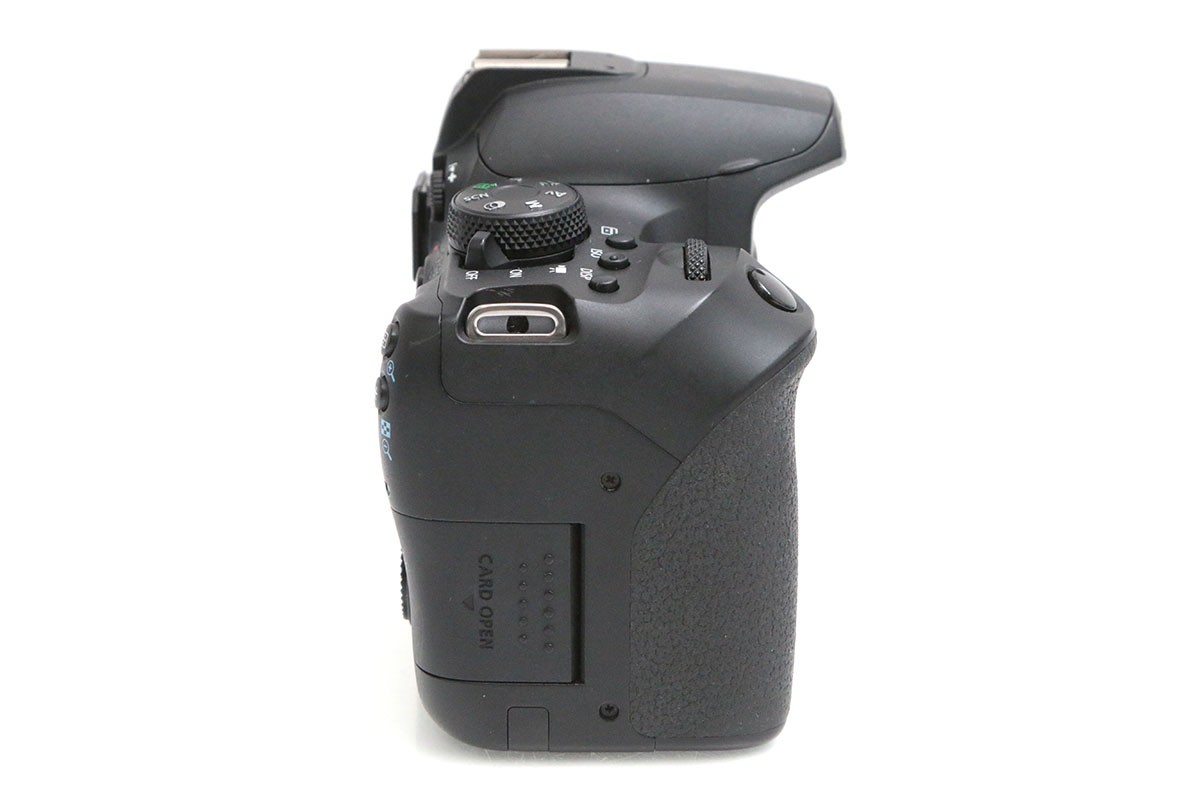 EOS Kiss X10i ボディ CA01-B5494-2P1A | キヤノン | デジタル一眼レフ