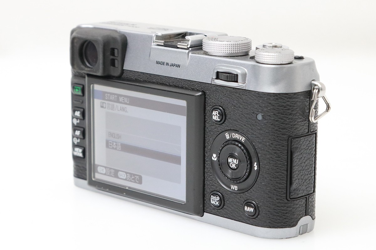 FinePix X100 CA01-M6589-2Q1A
