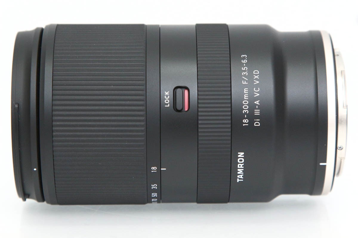18-300mm F/3.5-6.3 DIII-A VC VXD �iModel B061�j �j�R��Z�p CA01-R6528-3X2