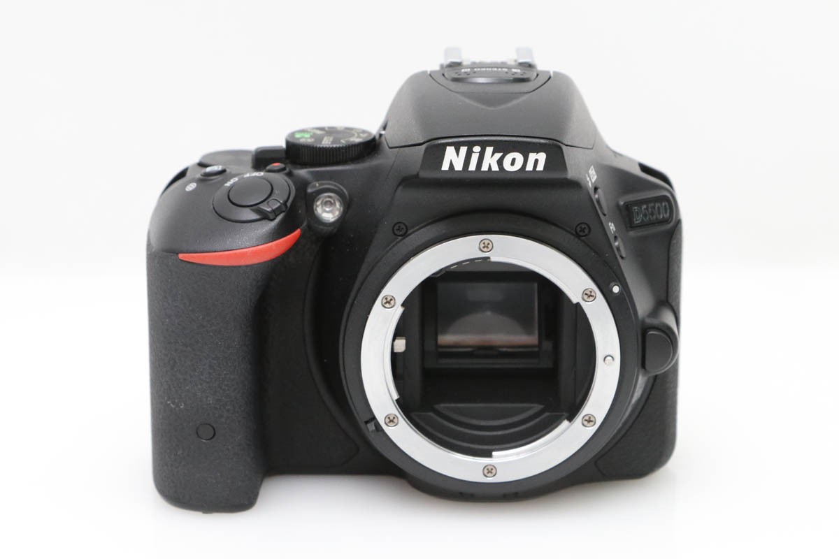 D5500 ボディ(純正予備バッテリー付き・センサー清掃済み) CA01-D268-2Q2A