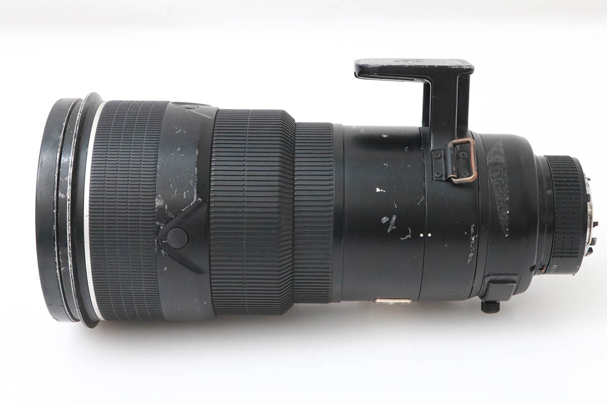 AI AF-S Nikkor ED 300mm F2.8D II (IF) (�u���b�N) CA01-M7238-3T1A