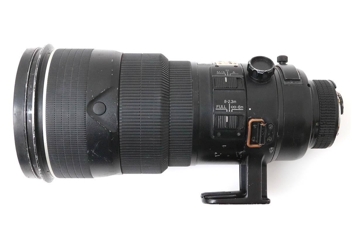 AI AF-S Nikkor ED 300mm F2.8D II (IF) (�u���b�N) CA01-M7238-3T1A