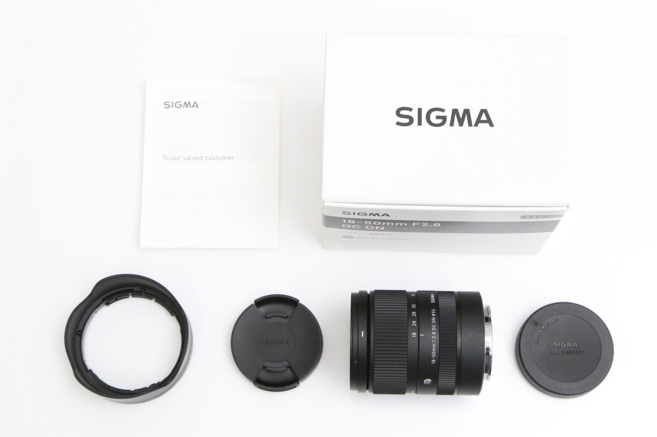 18-50mm F2.8 DC DN [�\�j�[E�p] CA01-B2090-2B3