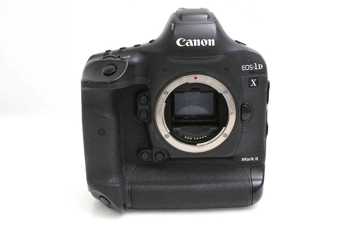 EOS-1D X Mark II �{�f�B CA01-B6746-3W2A