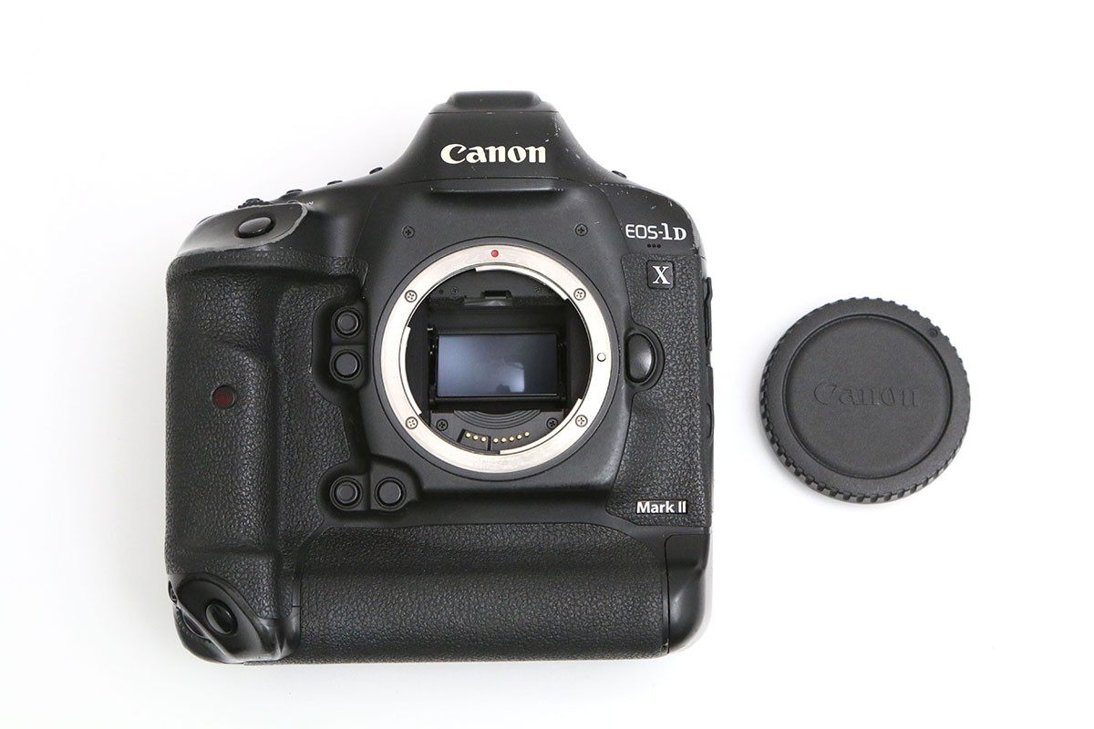 EOS-1D X Mark II �{�f�B CA01-B6747-3W2A