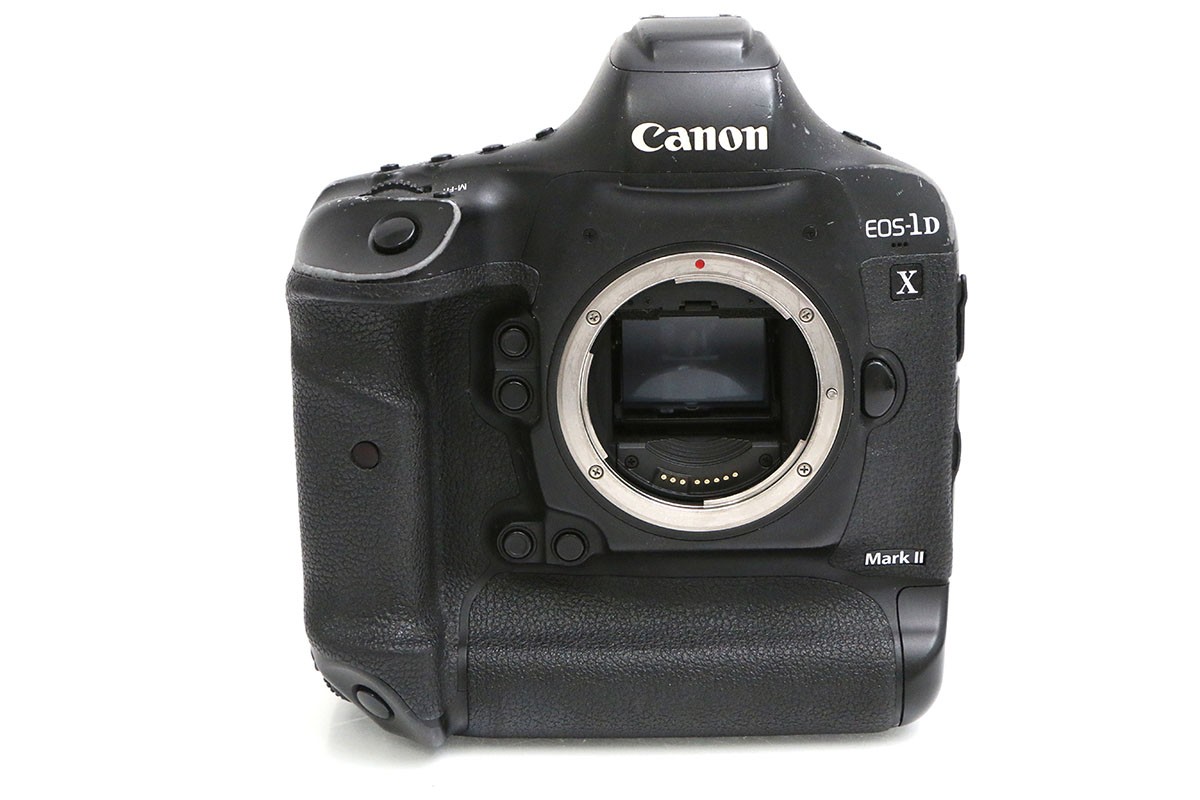 EOS-1D X Mark II �{�f�B CA01-B6747-3W2A