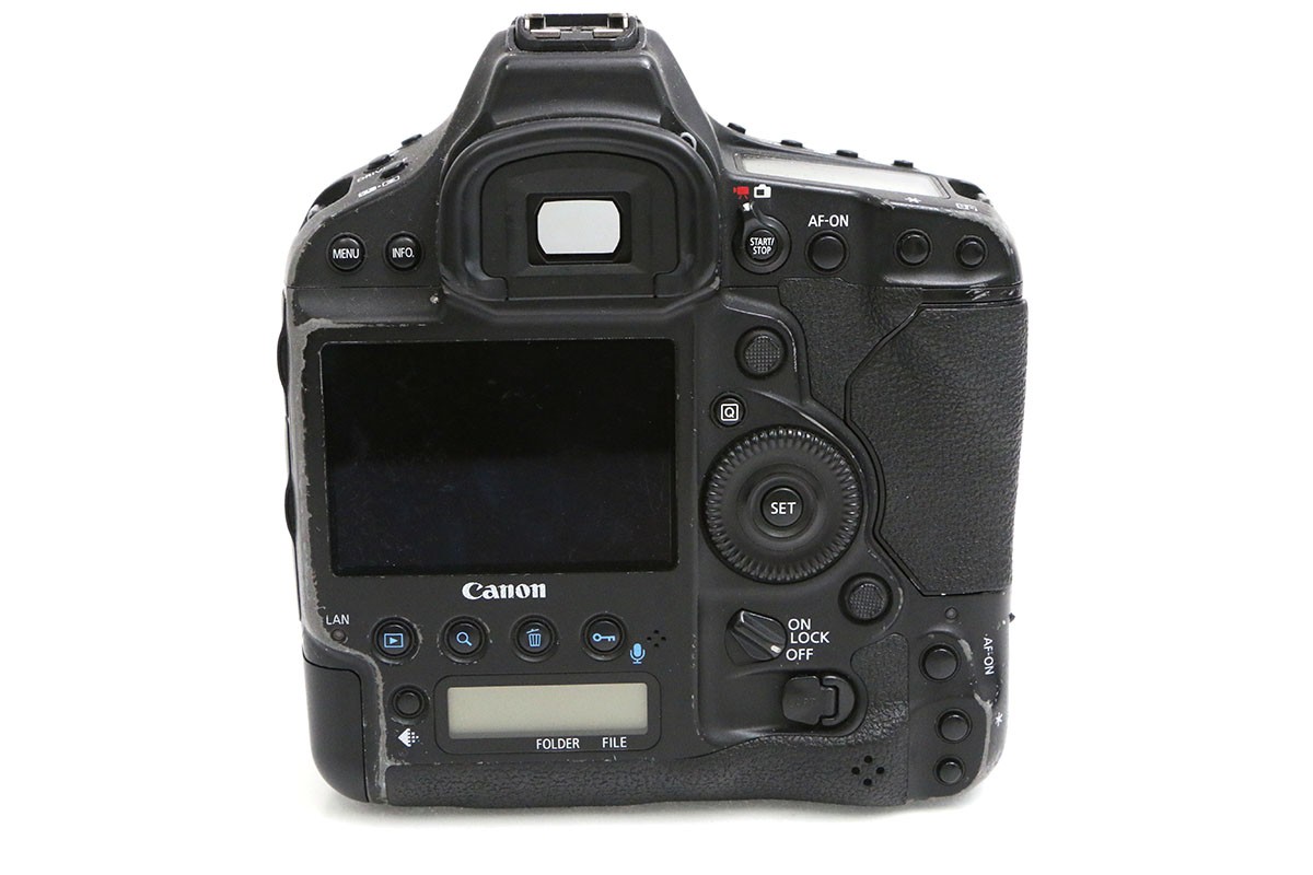 EOS-1D X Mark II �{�f�B CA01-B6747-3W2A