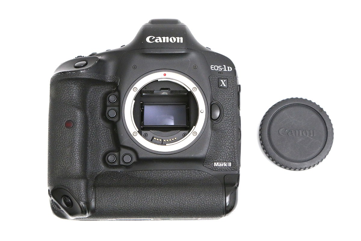 EOS-1D X Mark II �{�f�B CA01-B6748-3W2A