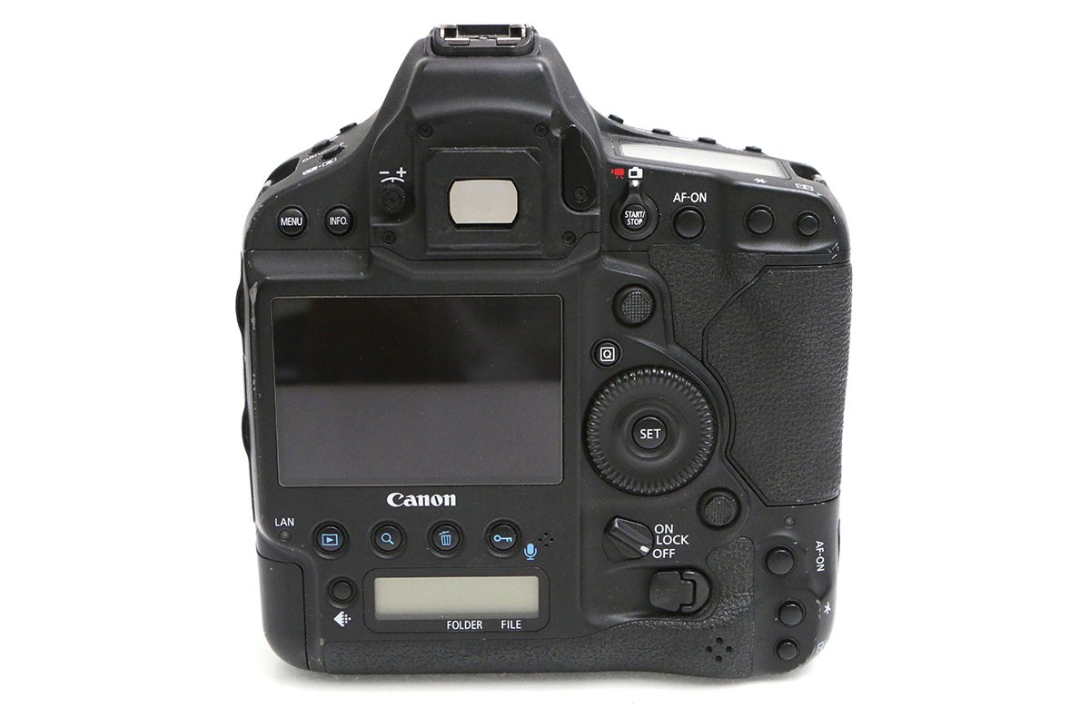 EOS-1D X Mark II �{�f�B CA01-B6748-3W2A