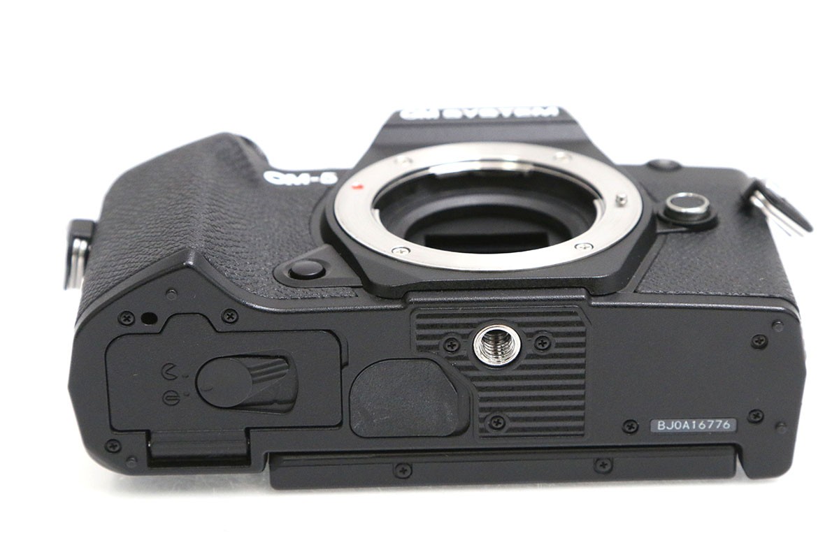 OM SYSTEM OM-5 �{�f�B [�u���b�N] CA01-B6751-3V3A