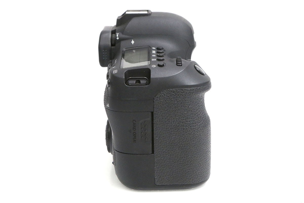 EOS 6D Mark II �{�f�B CA01-B6753-3V3A