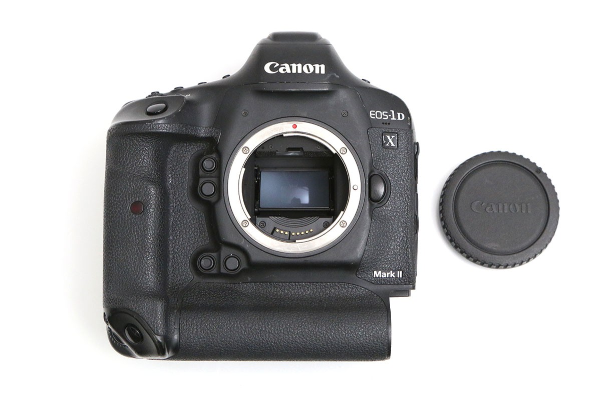 EOS-1D X Mark II �{�f�B CA01-B6778-3V3B