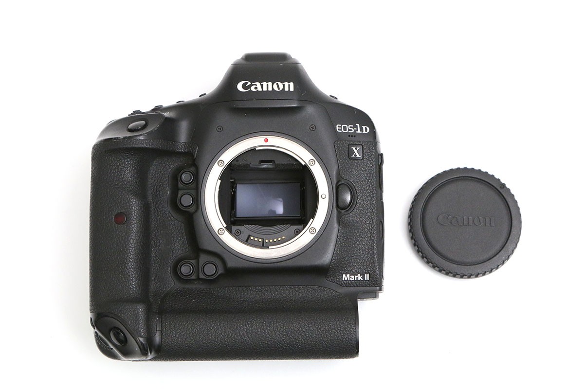 EOS-1D X Mark II �{�f�B CA01-B6780-3V3B
