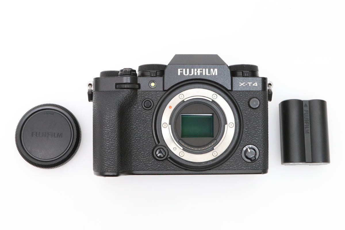 FUJIFILM X-T4 �{�f�B [�u���b�N] CA01-D208-2Q2A